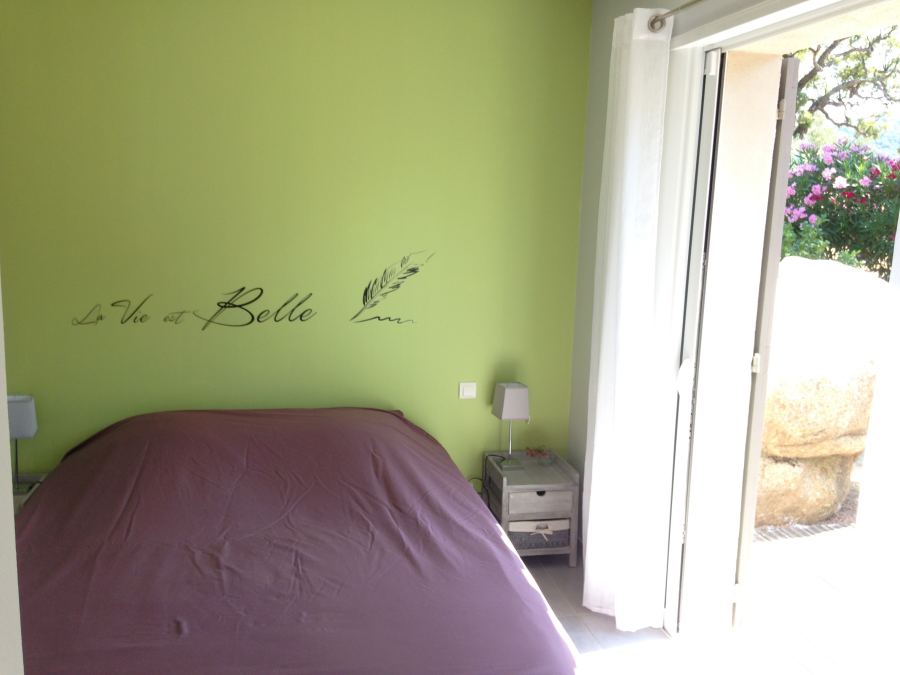 Chambre avec accès direct à la terrasse