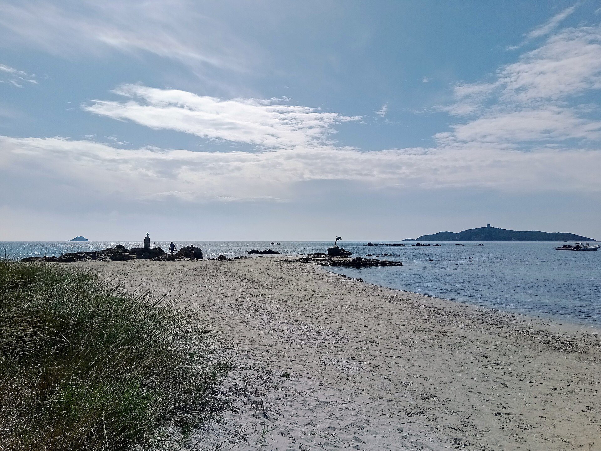 Les pieds dans le sable à Pinarellu