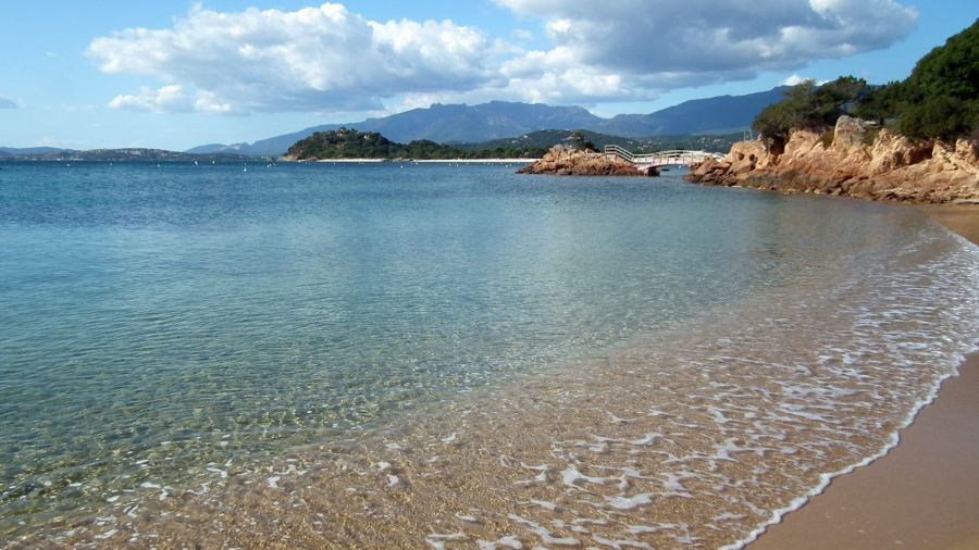 Plage de Cala Rossa
